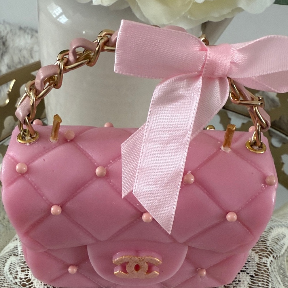 Chic Pink Quilted Handbag Candle - Picture 2 of 2